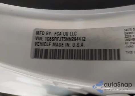 2022 Ram 1500 Laramie 4X4 5'7 Box z USA, uszkodzony, nr VIN 1C6SRFJT5NN294412